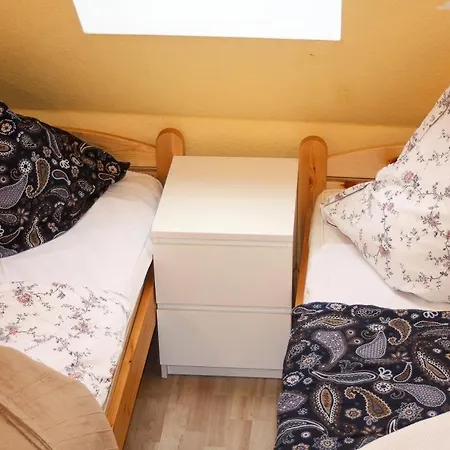 Im Obsthaus 9 * Gohl