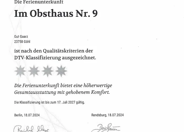 Im Obsthaus 9 *